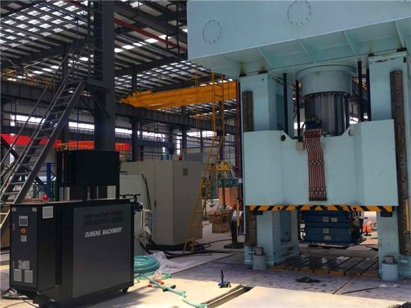 模溫機應(yīng)用的優(yōu)點